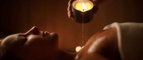 Aroma Candle Massage